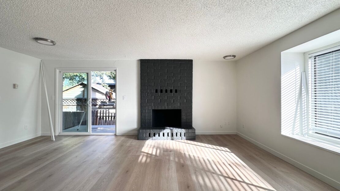 18025 Tupper Rd - Sandy - Oregon - 2 bed, 1 bath rental property