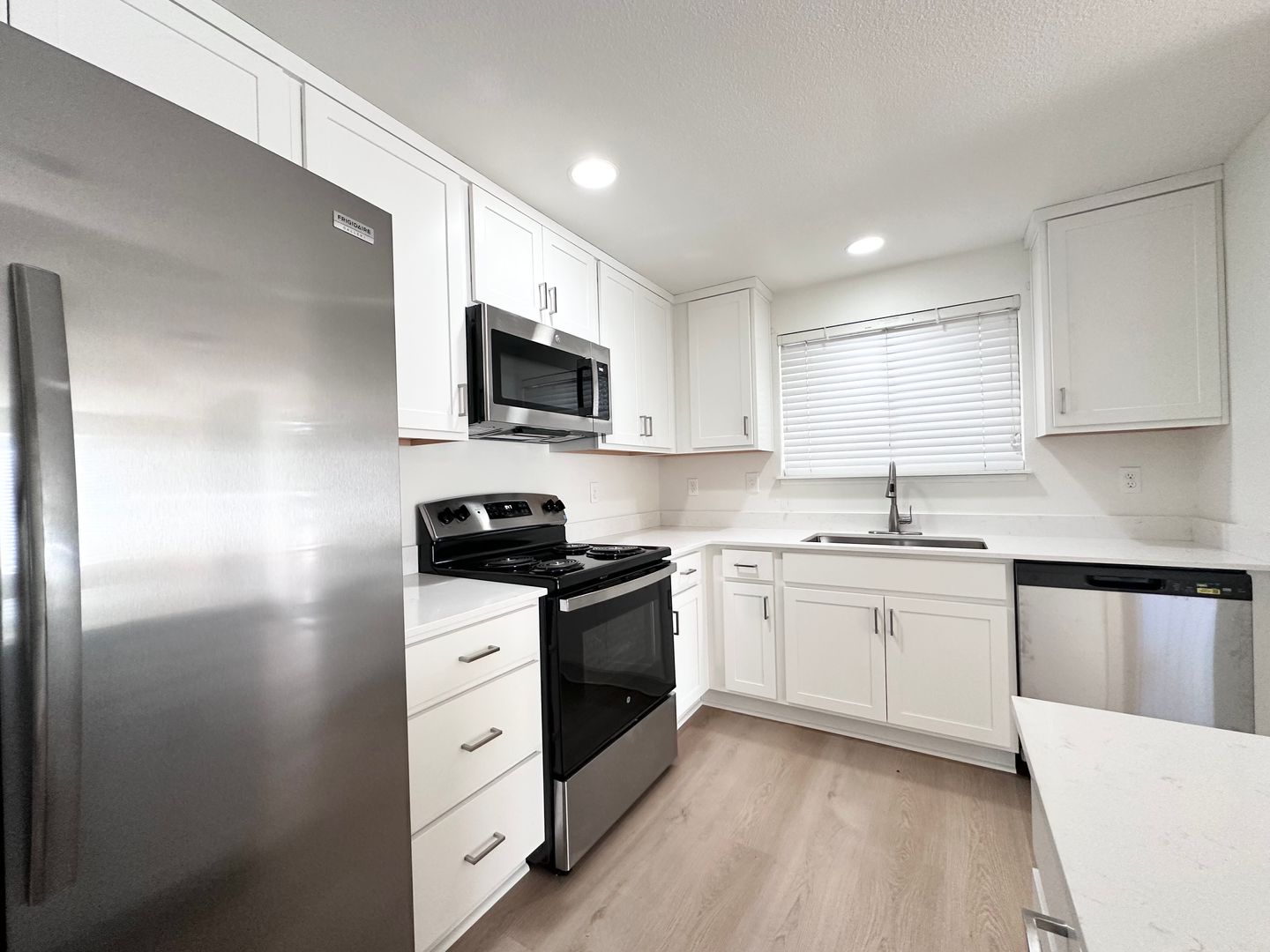 18025 Tupper Rd - Sandy - Oregon - 2 bed, 1 bath rental property