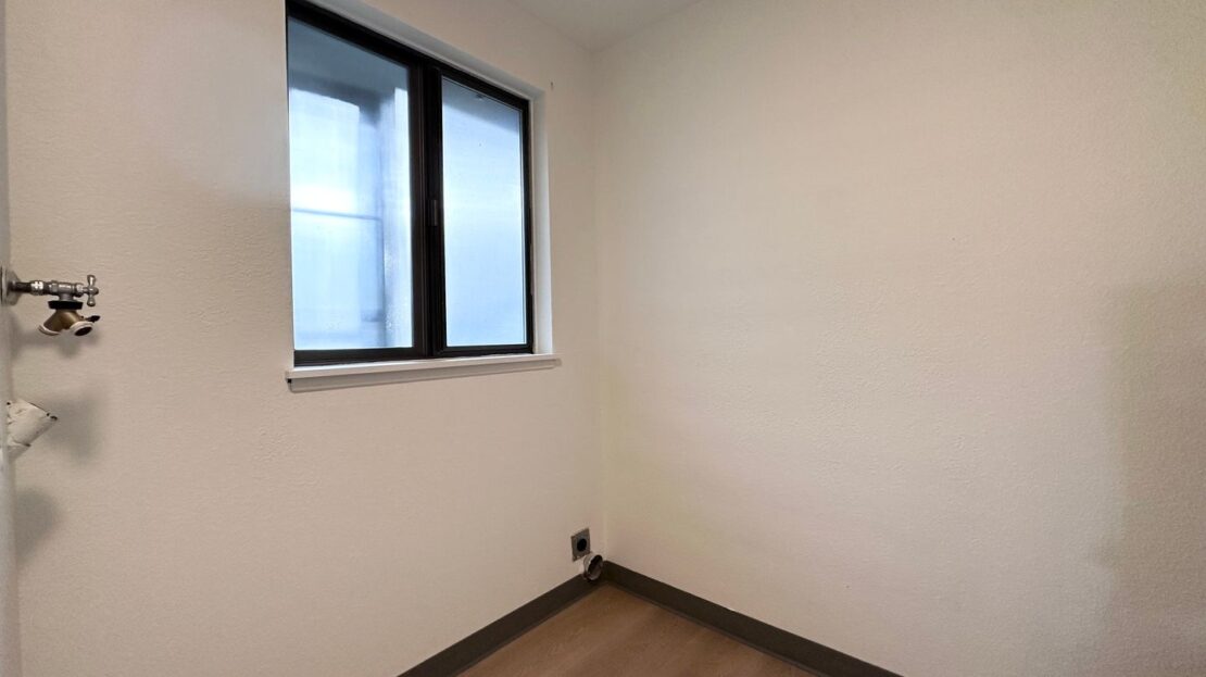 18025 Tupper Rd - Sandy - Oregon - 2 bed, 1 bath rental property