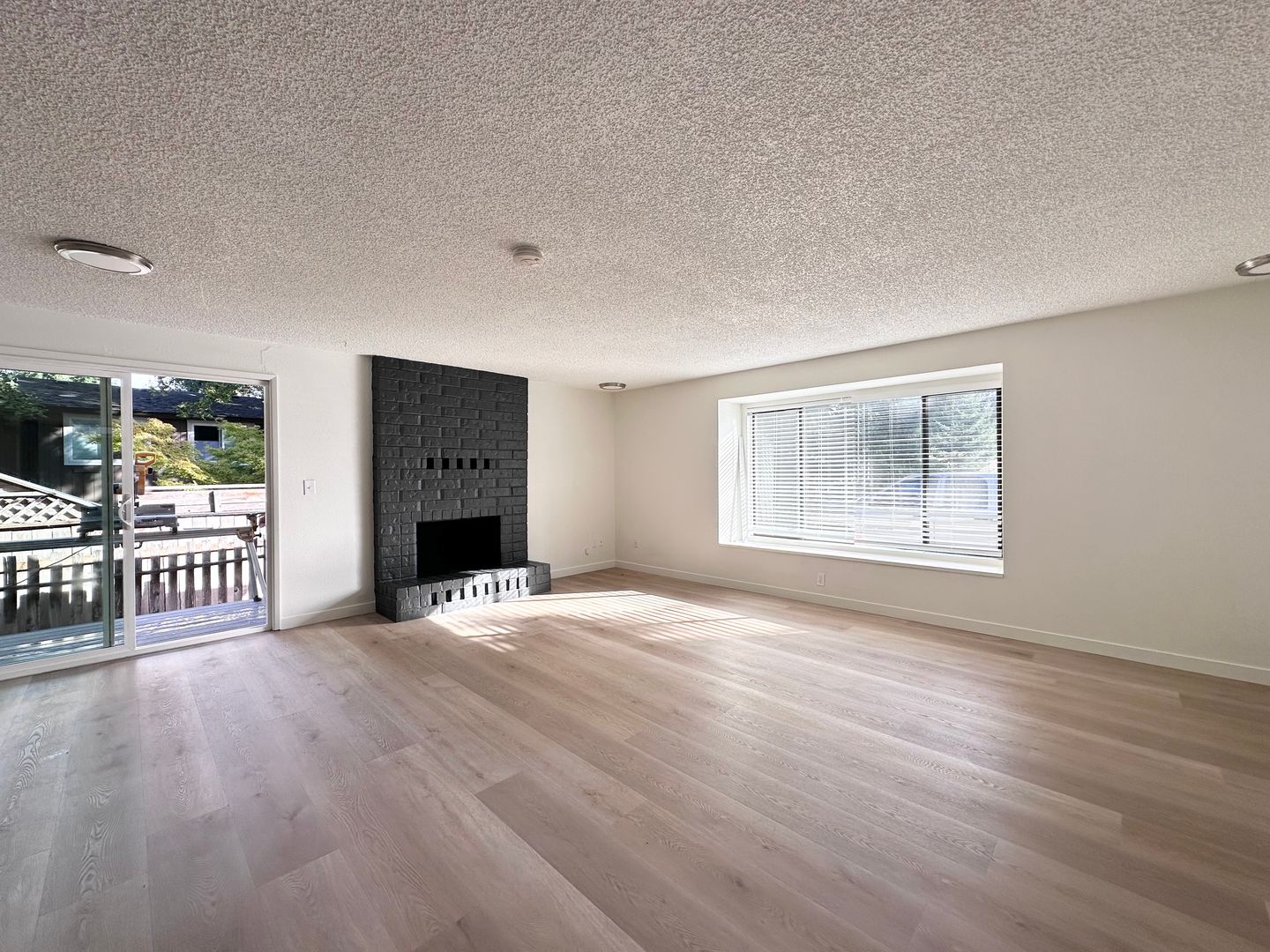 18025 Tupper Rd - Sandy - Oregon - 2 bed, 1 bath rental property