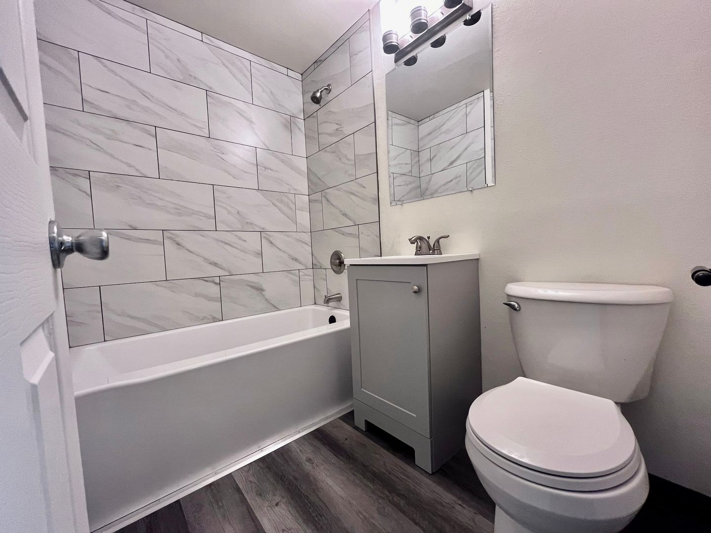 1825 NE Roberts AVE   - Gresham - Oregon - 2 bed, 1 bath rental property