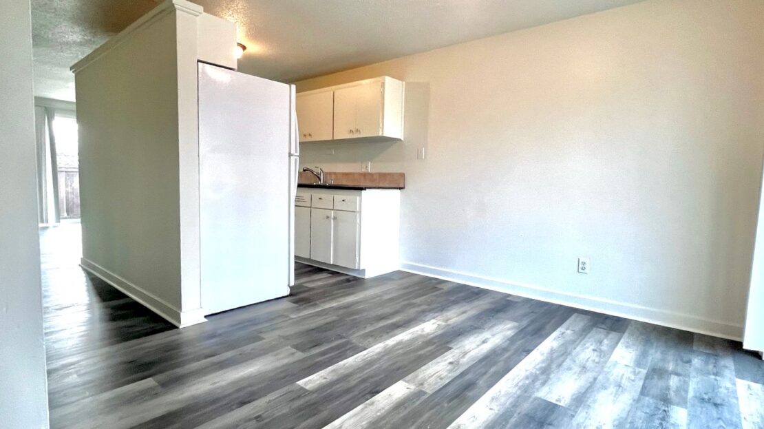 1825 NE Roberts AVE   - Gresham - Oregon - 2 bed, 1 bath rental property