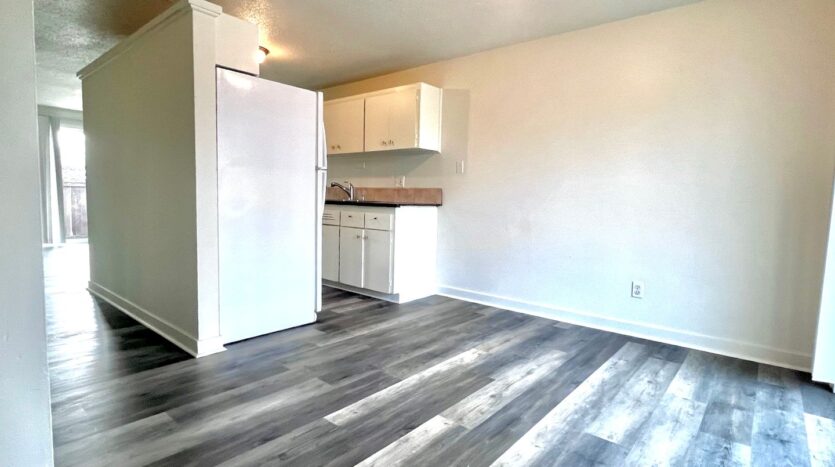 1825 NE Roberts AVE   - Gresham - Oregon - 2 bed, 1 bath rental property