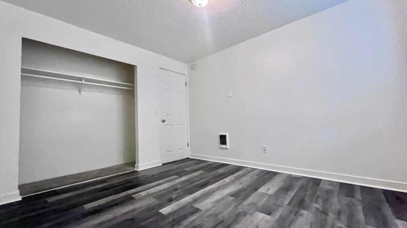 1825 NE Roberts AVE   - Gresham - Oregon - 2 bed, 1 bath rental property