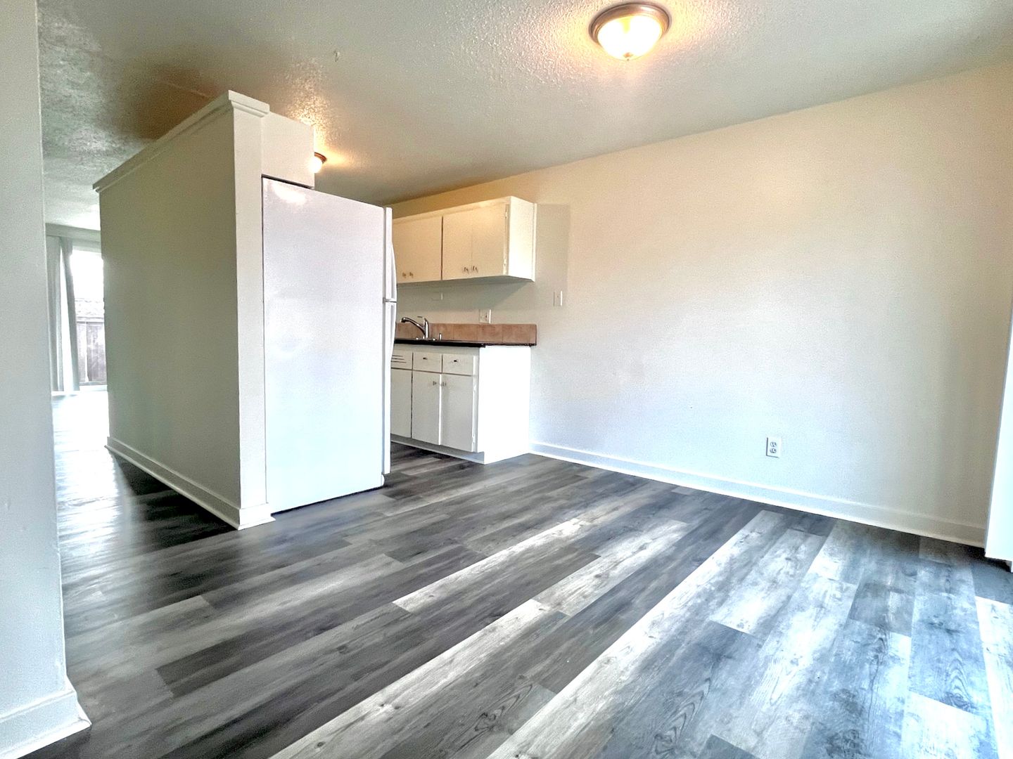 1825 NE Roberts AVE   - Gresham - Oregon - 2 bed, 1 bath rental property