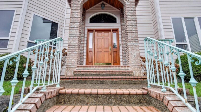 18261 SW Fallatin Loop - Aloha - Oregon - 3 bed, 2.5 bath rental property