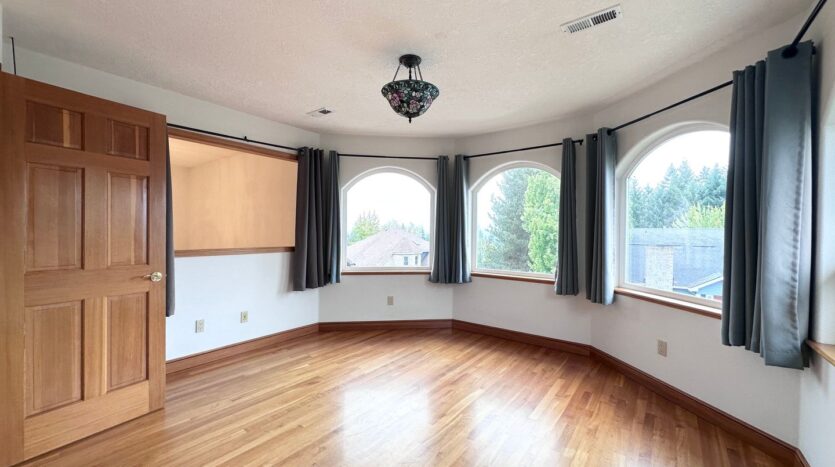 18261 SW Fallatin Loop - Aloha - Oregon - 3 bed, 2.5 bath rental property