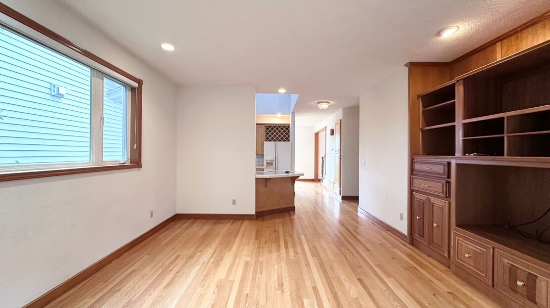 18261 SW Fallatin Loop - Aloha - Oregon - 3 bed, 2.5 bath rental property