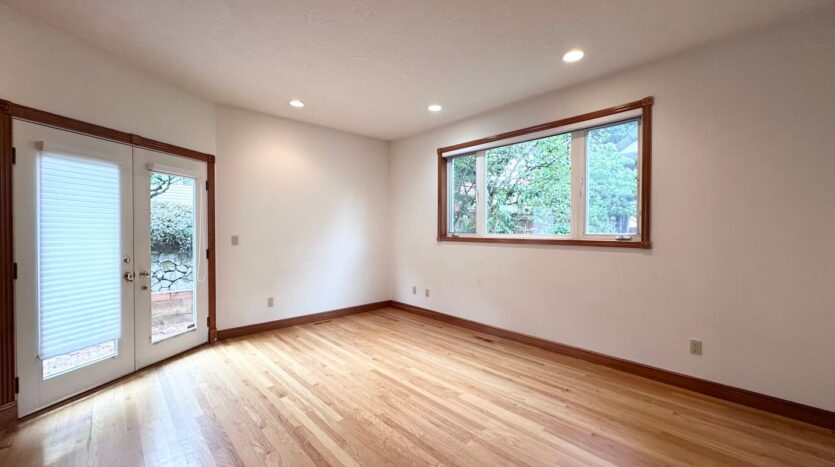 18261 SW Fallatin Loop - Aloha - Oregon - 3 bed, 2.5 bath rental property