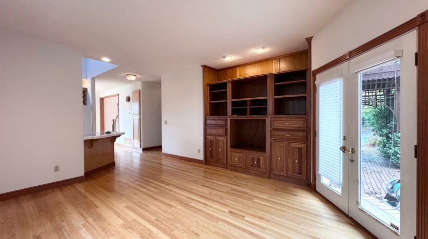 18261 SW Fallatin Loop - Aloha - Oregon - 3 bed, 2.5 bath rental property