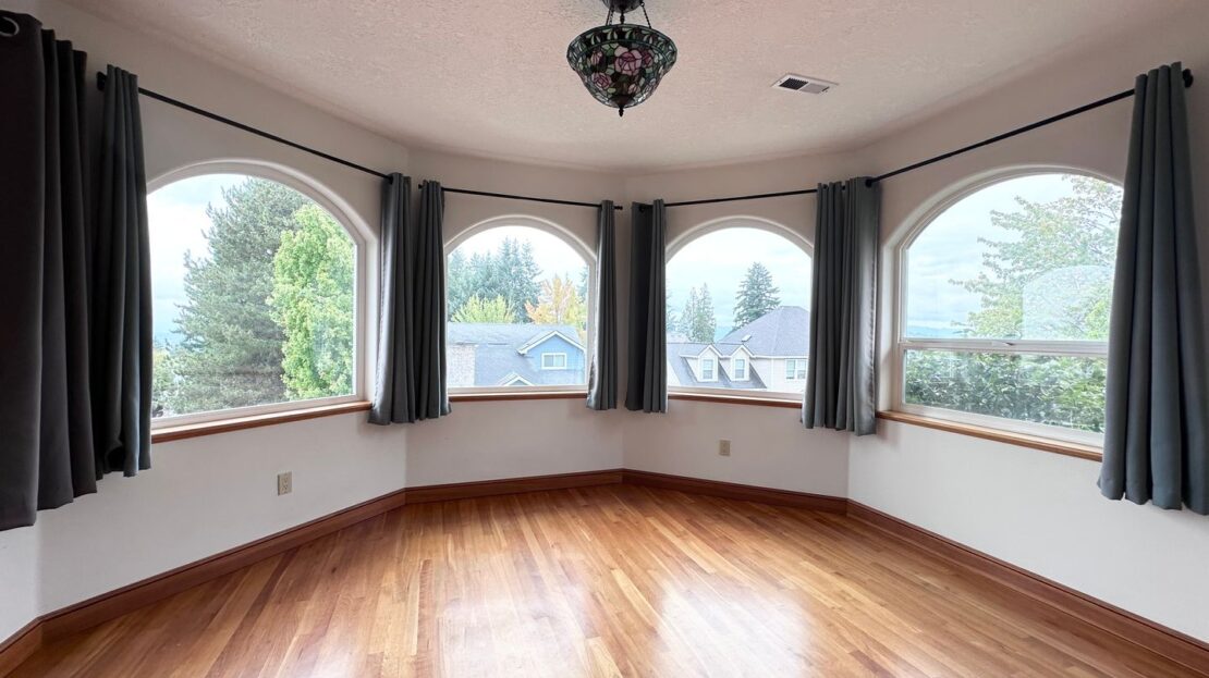 18261 SW Fallatin Loop - Aloha - Oregon - 3 bed, 2.5 bath rental property