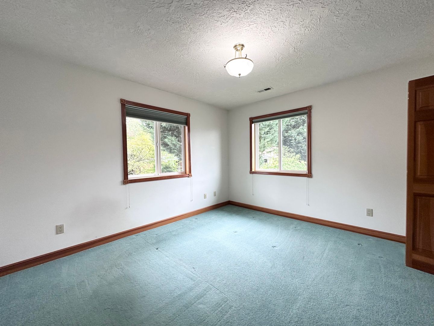 18261 SW Fallatin Loop - Aloha - Oregon - 3 bed, 2.5 bath rental property