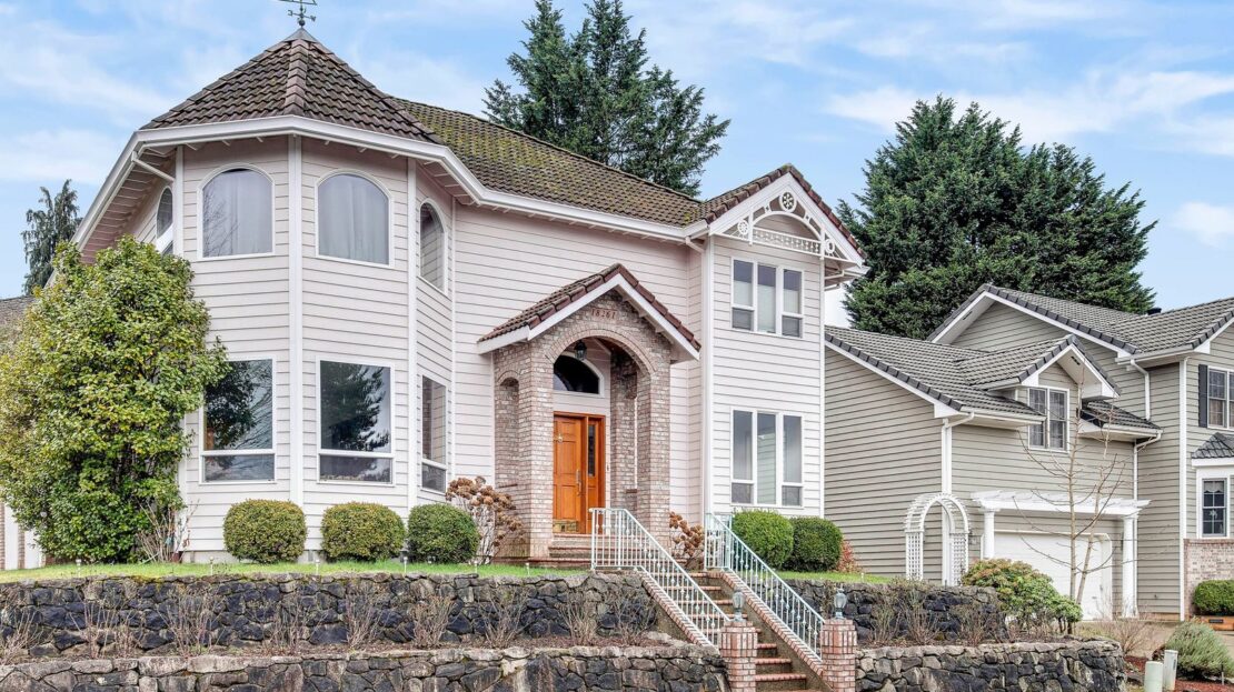 18261 SW Fallatin Loop - Aloha - Oregon - 3 bed, 2.5 bath rental property