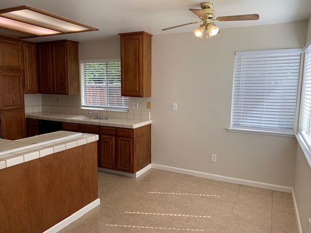 1830 Foxwood Drive - Tracy - California - 3 bed, 2 bath rental property