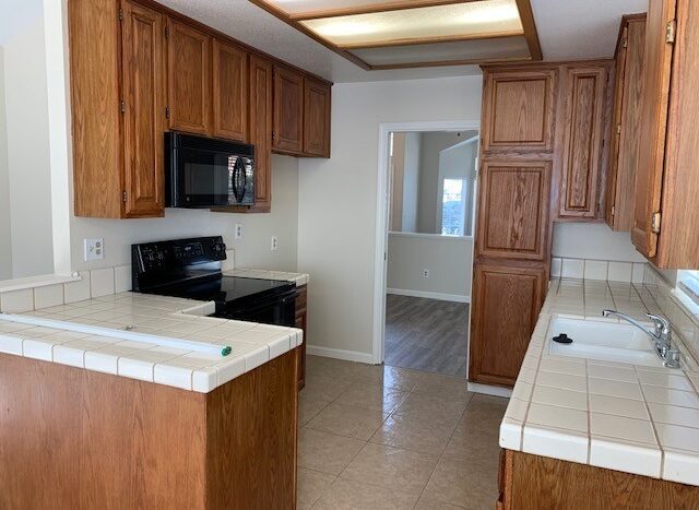 1830 Foxwood Drive - Tracy - California - 3 bed, 2 bath rental property