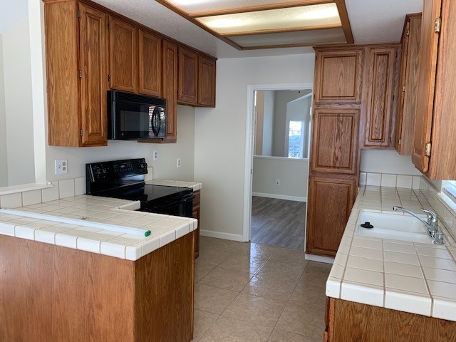 1830 Foxwood Drive - Tracy - California - 3 bed, 2 bath rental property