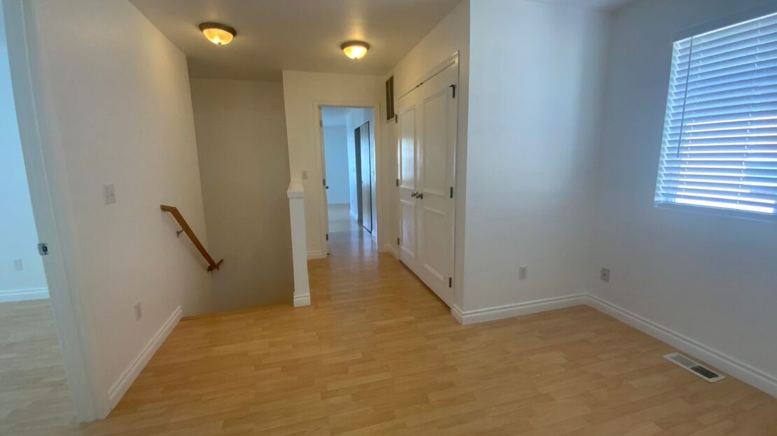 18423 100th Ave E - Puyallup - Washington - 3 bed, 2.5 bath rental property