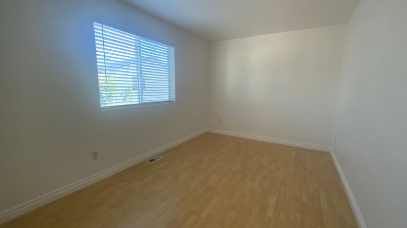 18423 100th Ave E - Puyallup - Washington - 3 bed, 2.5 bath rental property