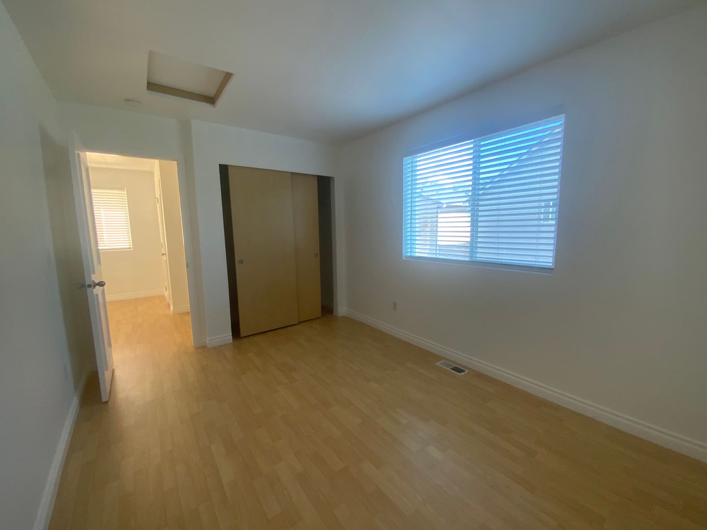 18423 100th Ave E - Puyallup - Washington - 3 bed, 2.5 bath rental property