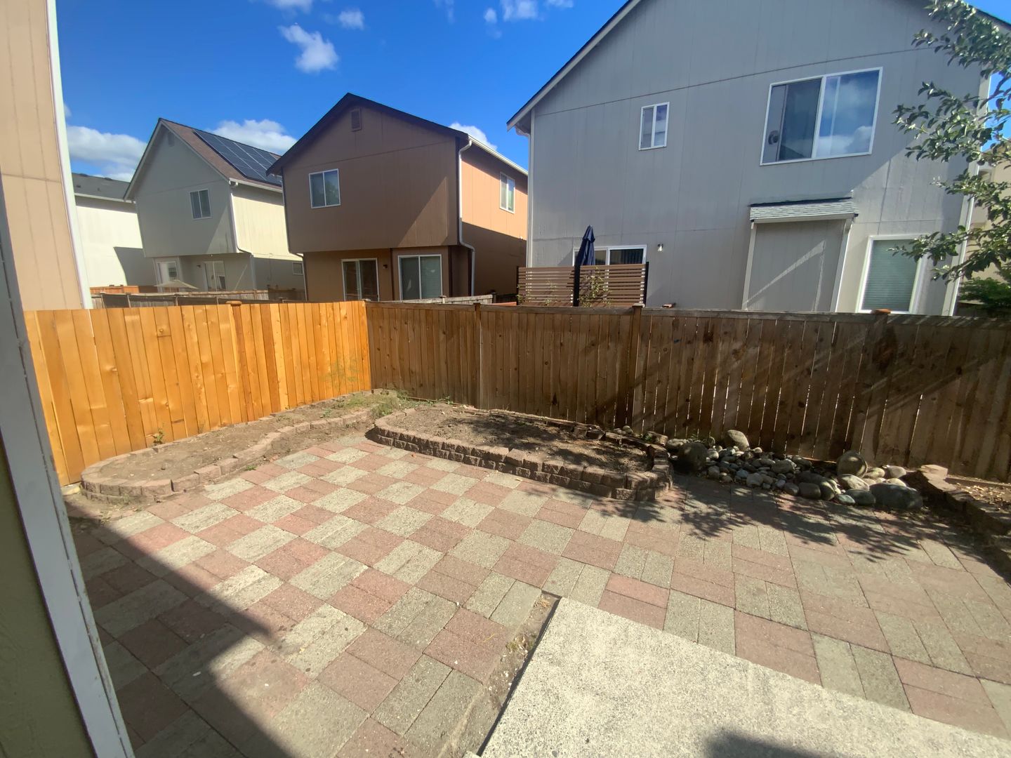 18423 100th Ave E - Puyallup - Washington - 3 bed, 2.5 bath rental property