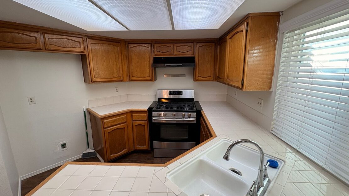 1881 Runaway Cir - Colton - California - 3 bed, 2.5 bath rental property