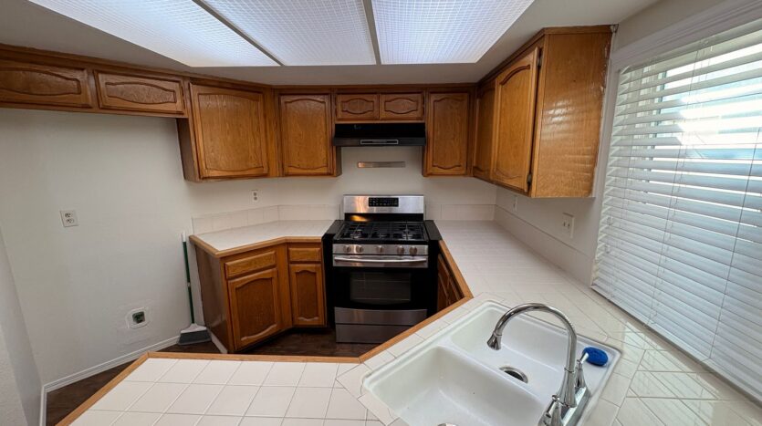 1881 Runaway Cir - Colton - California - 3 bed, 2.5 bath rental property