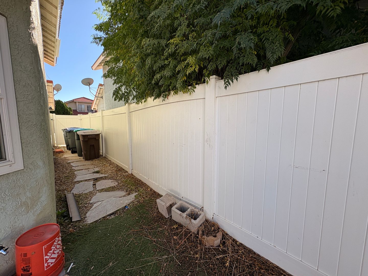 1881 Runaway Cir - Colton - California - 3 bed, 2.5 bath rental property