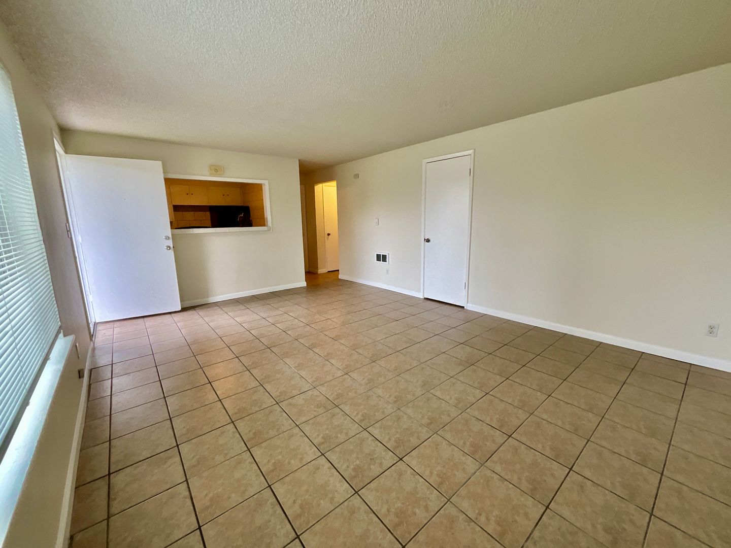 18917 47th Ave S - SeaTac - Washington - 2 bed, 1 bath rental property