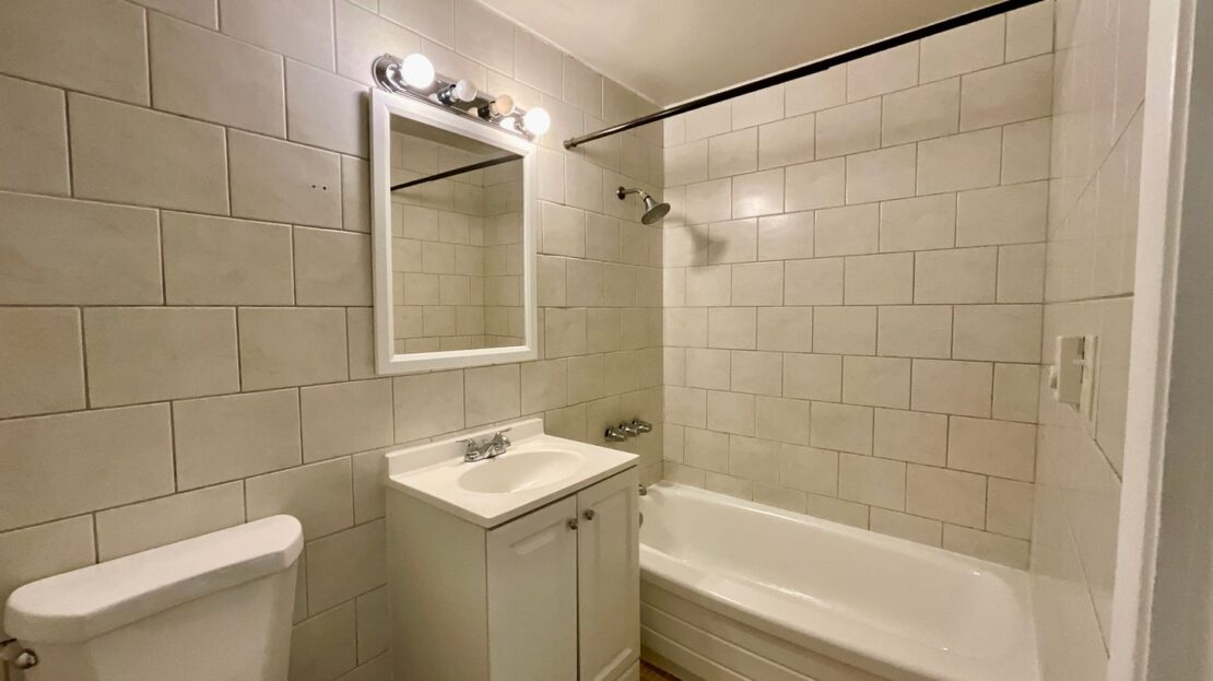 18917 47th Ave S - SeaTac - Washington - 2 bed, 1 bath rental property