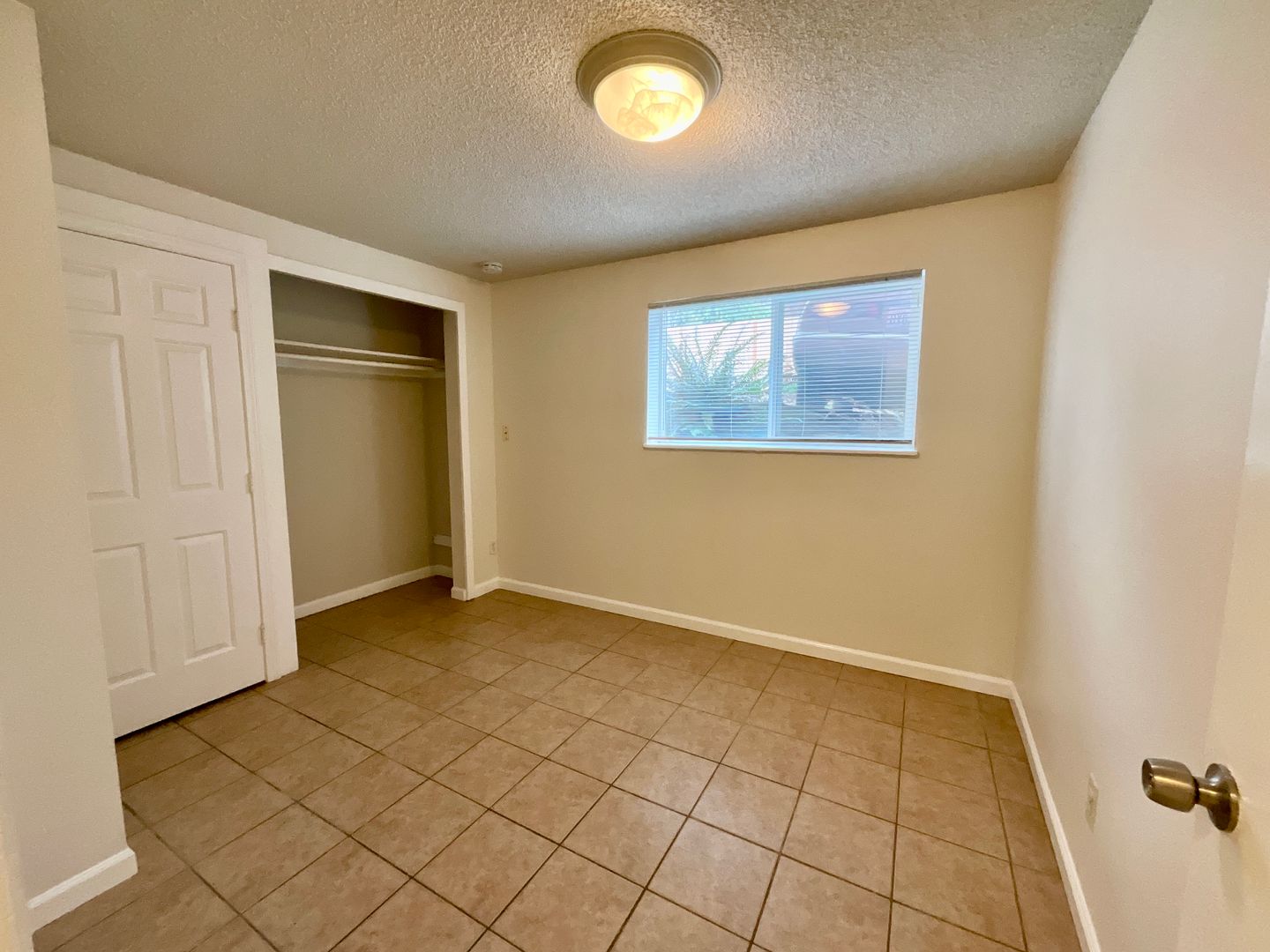 18917 47th Ave S - SeaTac - Washington - 2 bed, 1 bath rental property