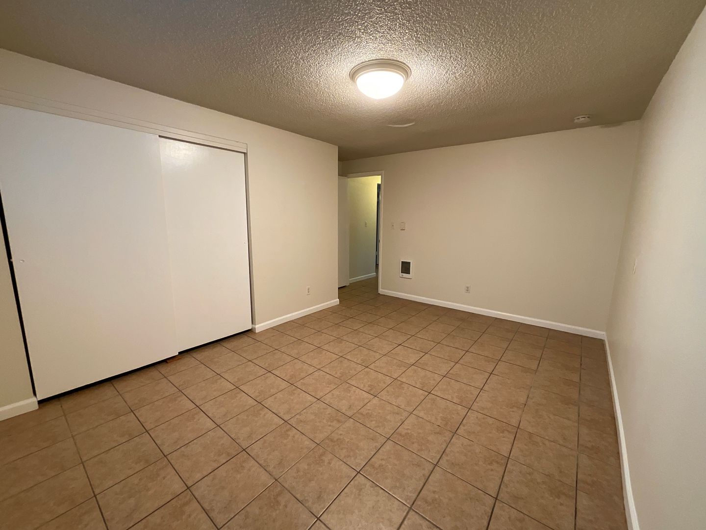 18917 47th Ave S - SeaTac - Washington - 2 bed, 1 bath rental property