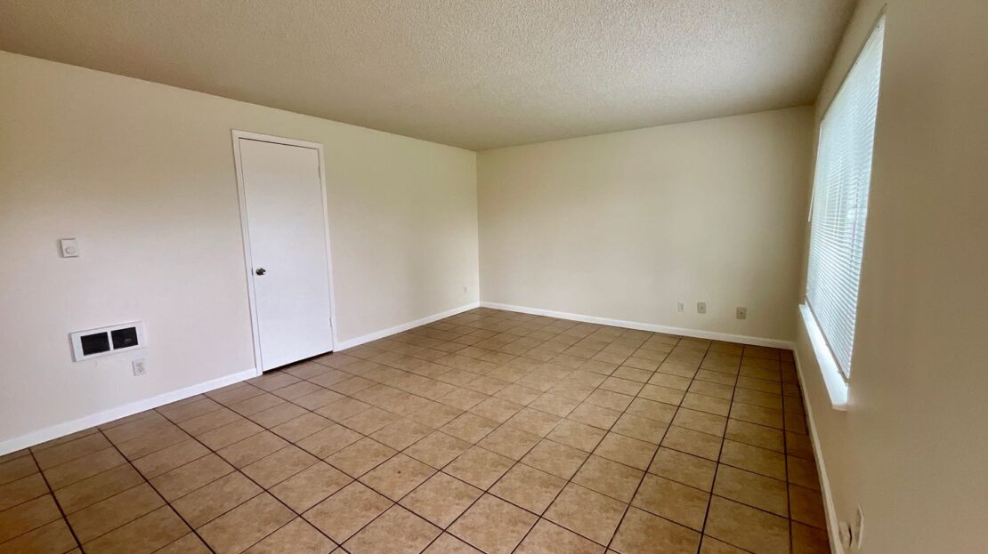 18917 47th Ave S - SeaTac - Washington - 2 bed, 1 bath rental property