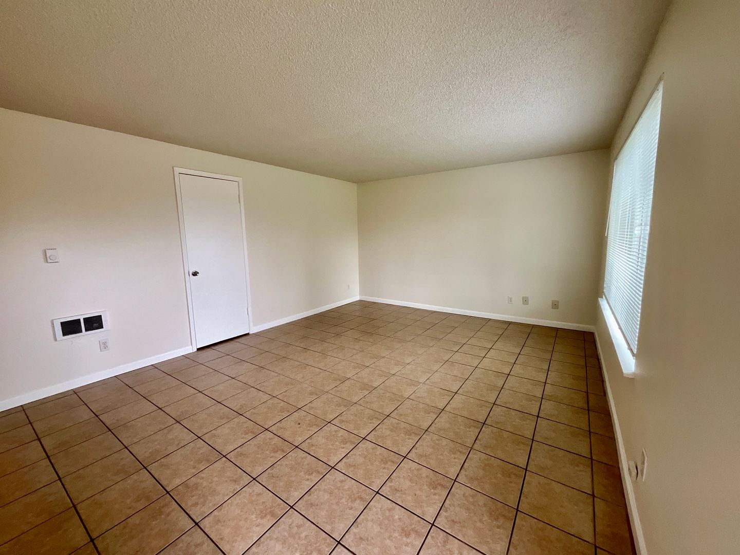 18917 47th Ave S - SeaTac - Washington - 2 bed, 1 bath rental property