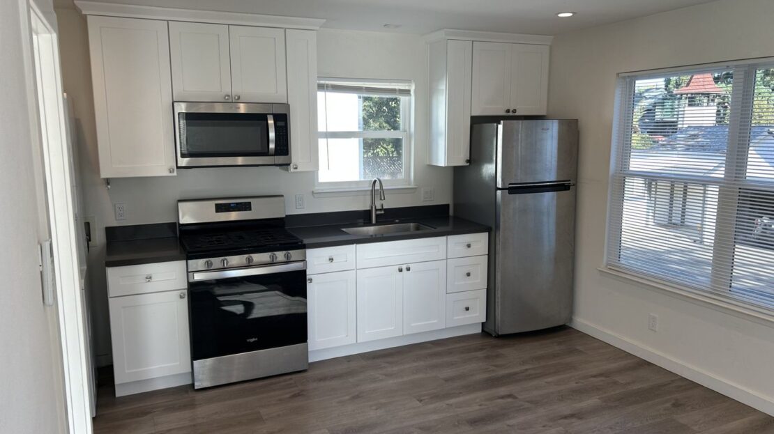 19 7th Street - Unit 8 - Petaluma - California - 1 bed, 1 bath rental property