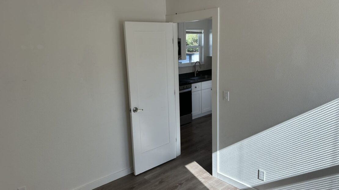 19 7th Street - Unit 8 - Petaluma - California - 1 bed, 1 bath rental property