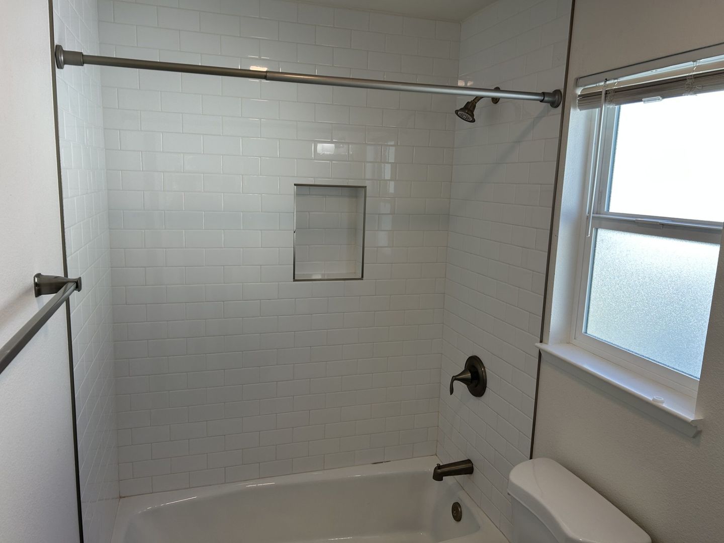 19 7th Street - Unit 8 - Petaluma - California - 1 bed, 1 bath rental property