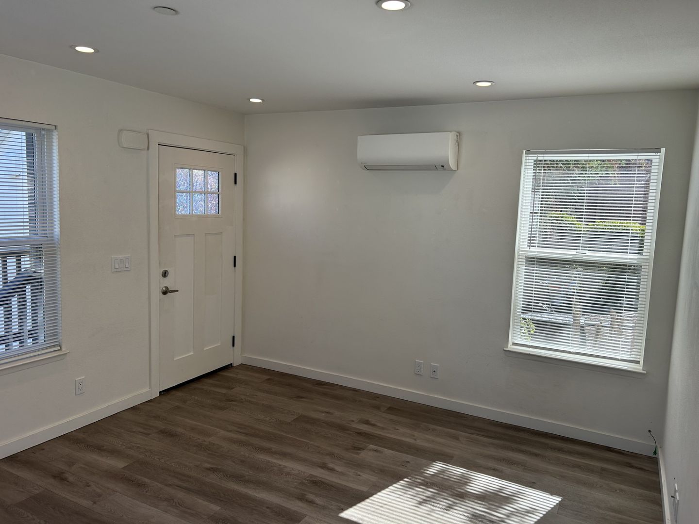 19 7th Street - Unit 8 - Petaluma - California - 1 bed, 1 bath rental property