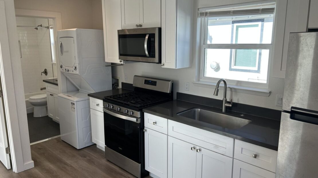 19 7th Street - Unit 8 - Petaluma - California - 1 bed, 1 bath rental property
