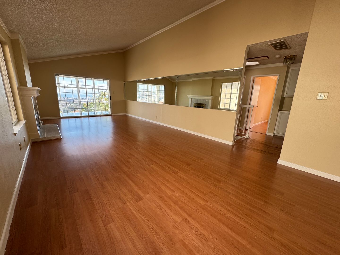 19 Summit Ct - South San Francisco - California - 4 bed, 3 bath rental property