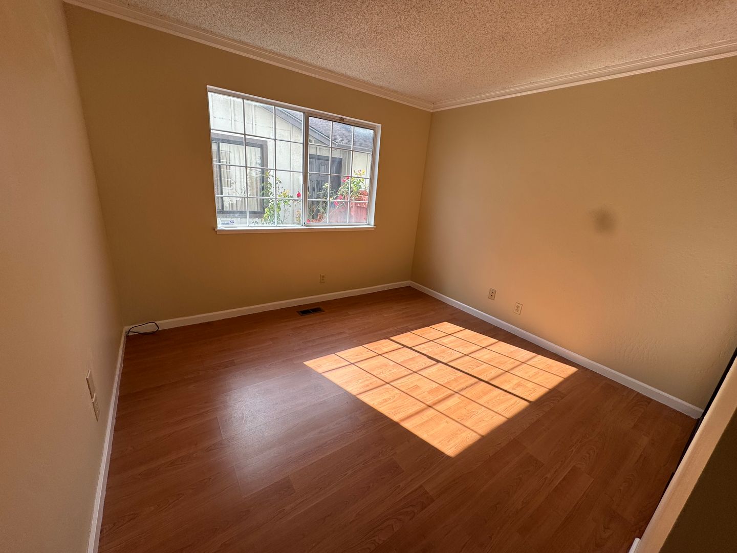 19 Summit Ct - South San Francisco - California - 4 bed, 3 bath rental property