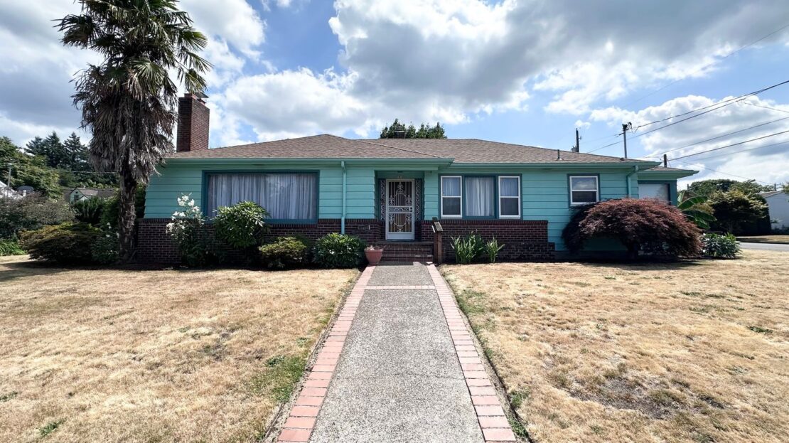 1910 NE Cramer St.  - Portland - Oregon - 3 bed, 2 bath rental property