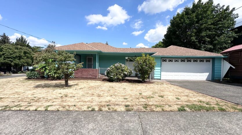 1910 NE Cramer St.  - Portland - Oregon - 3 bed, 2 bath rental property