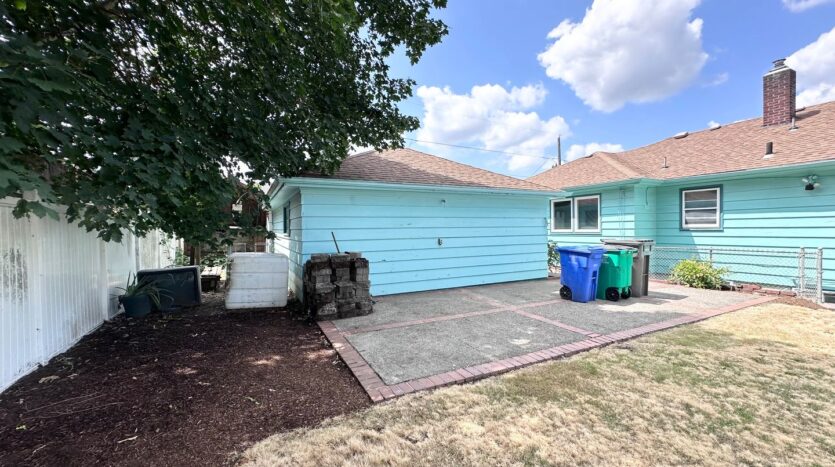 1910 NE Cramer St.  - Portland - Oregon - 3 bed, 2 bath rental property