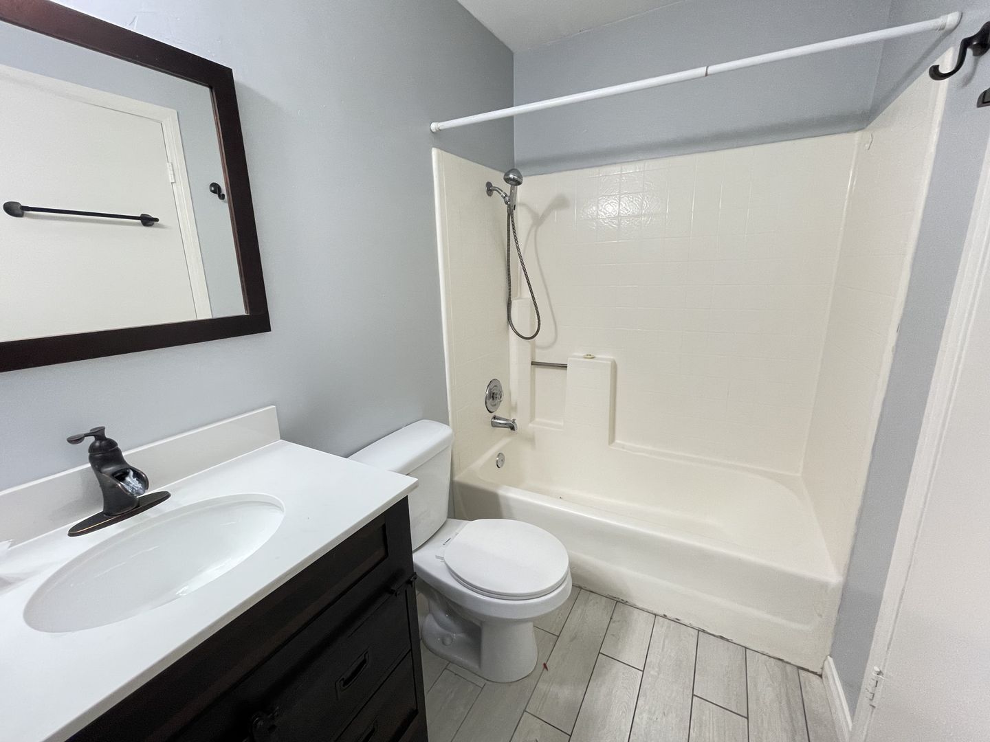 1959 Wellington Ln #3 - Vista - California - 1 bed, 1 bath rental property