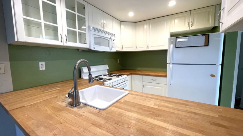 1959 Wellington Ln #3 - Vista - California - 1 bed, 1 bath rental property