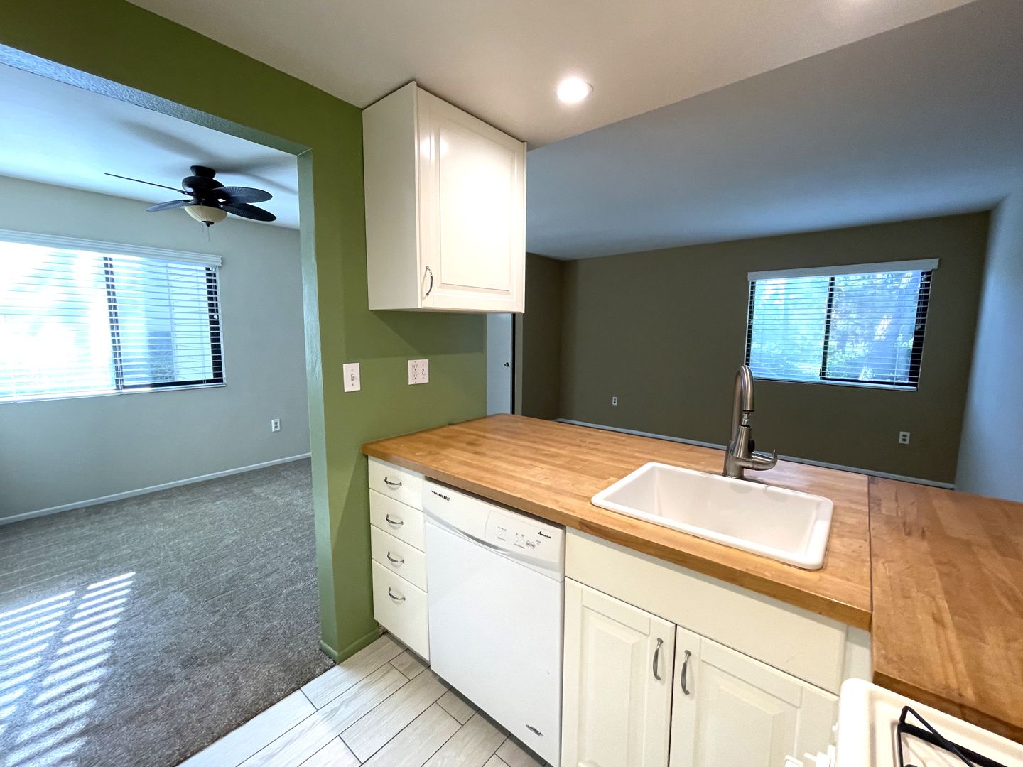 1959 Wellington Ln #3 - Vista - California - 1 bed, 1 bath rental property