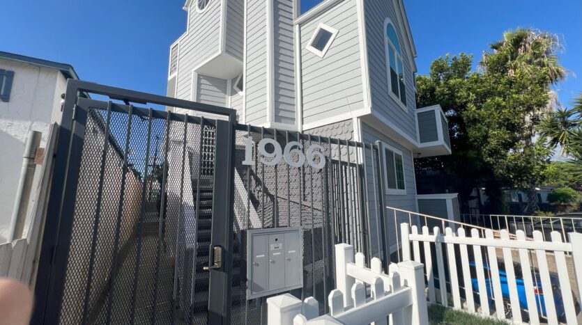 1966 Felspar St #2 - San Diego - California - 2 bed, 2.5 bath rental property