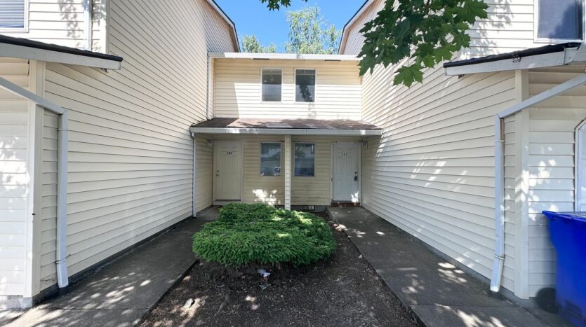 19961 NE Halsey St. - #103 - Portland - Oregon - 3 bed, 2.5 bath rental property