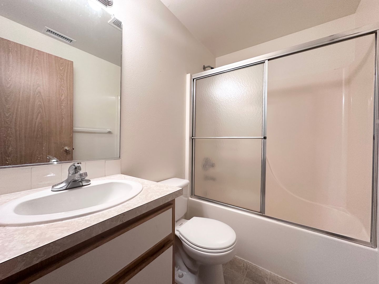 19961 NE Halsey St. - #103 - Portland - Oregon - 3 bed, 2.5 bath rental property