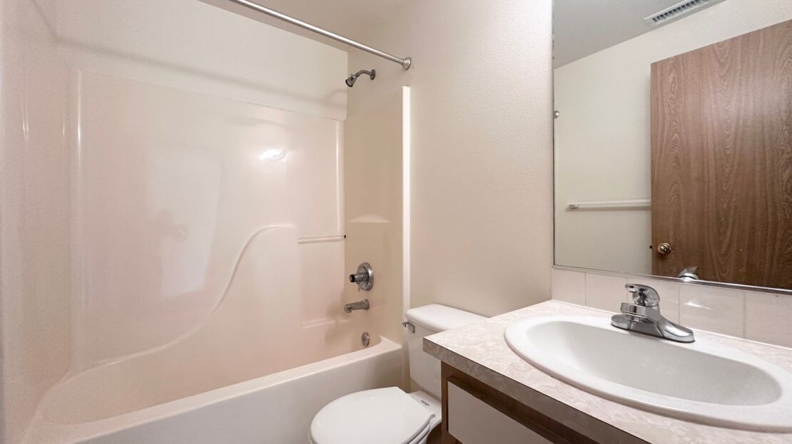 19961 NE Halsey St. - #103 - Portland - Oregon - 3 bed, 2.5 bath rental property